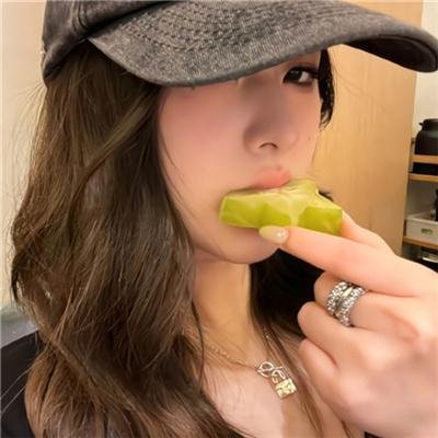 鸟,孤儿和愚人